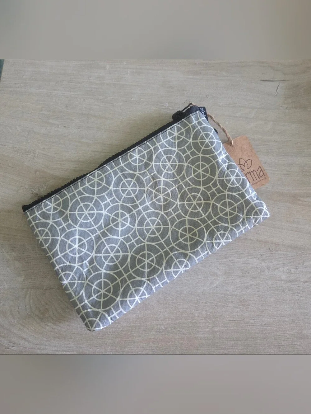 Karma  Gray Skull Zip Pouch